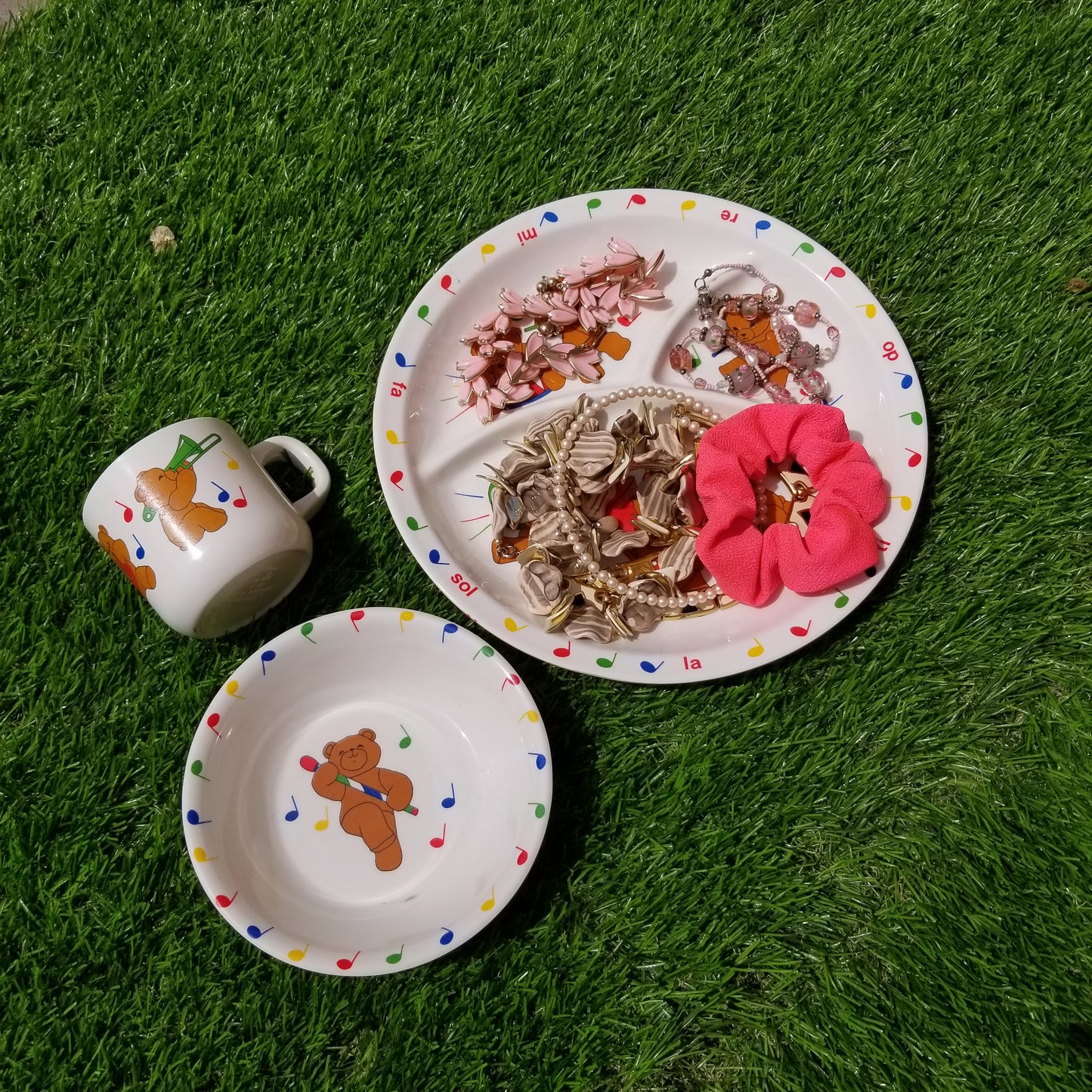 1987 Do re mi 3 piece teddy bear kitchen set