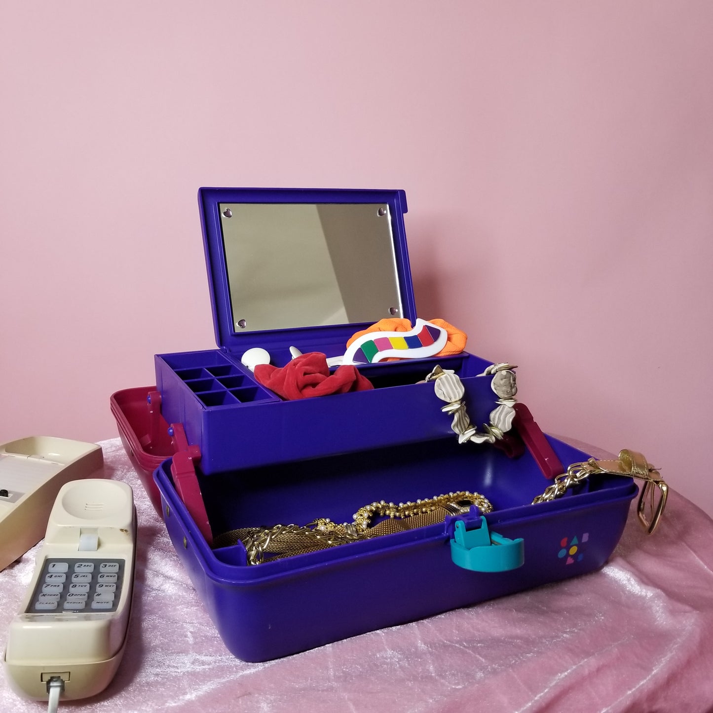 Totally Cool Caboodles box in maroon purple & teal
