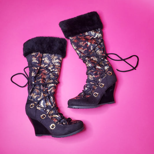 Apple bottoms faux fur trim winter boots