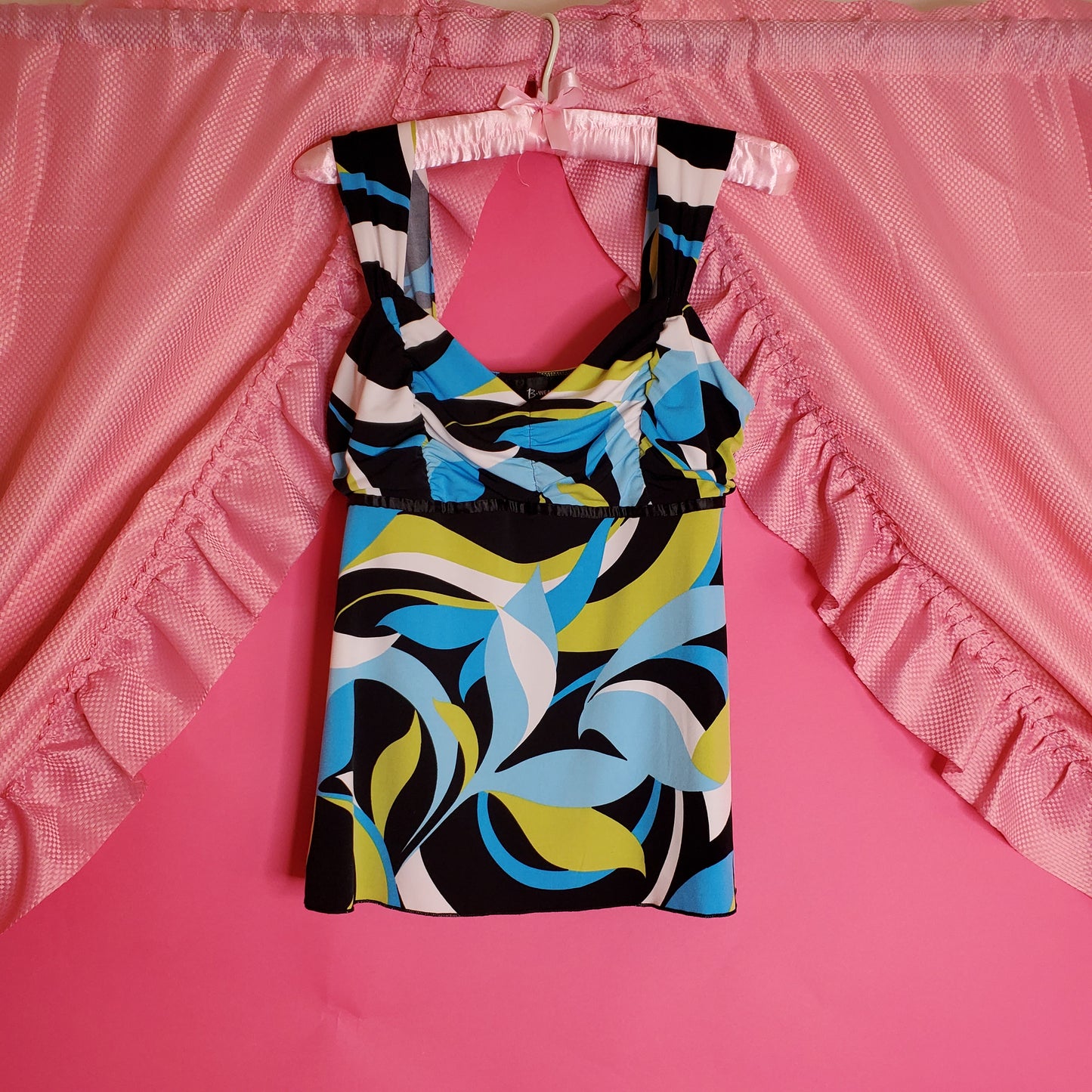 Blue lime ruched top