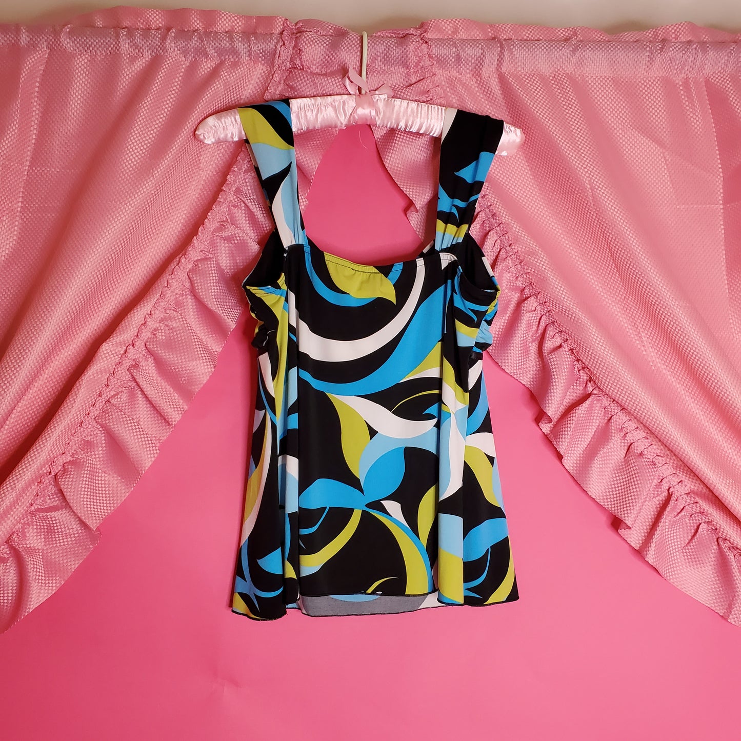 Blue lime ruched top