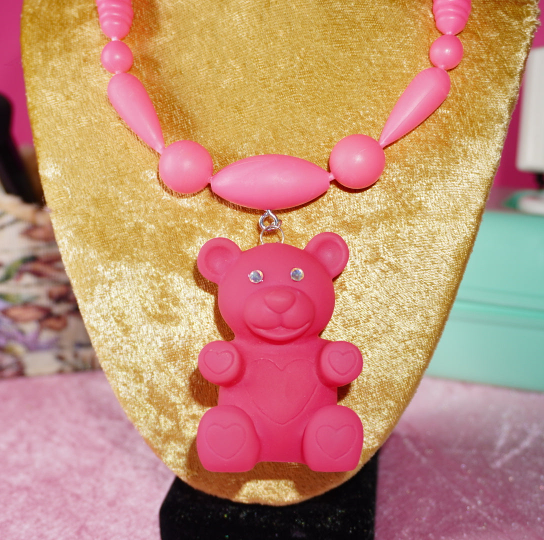 Jumbo sparkle eyes teddy necklace