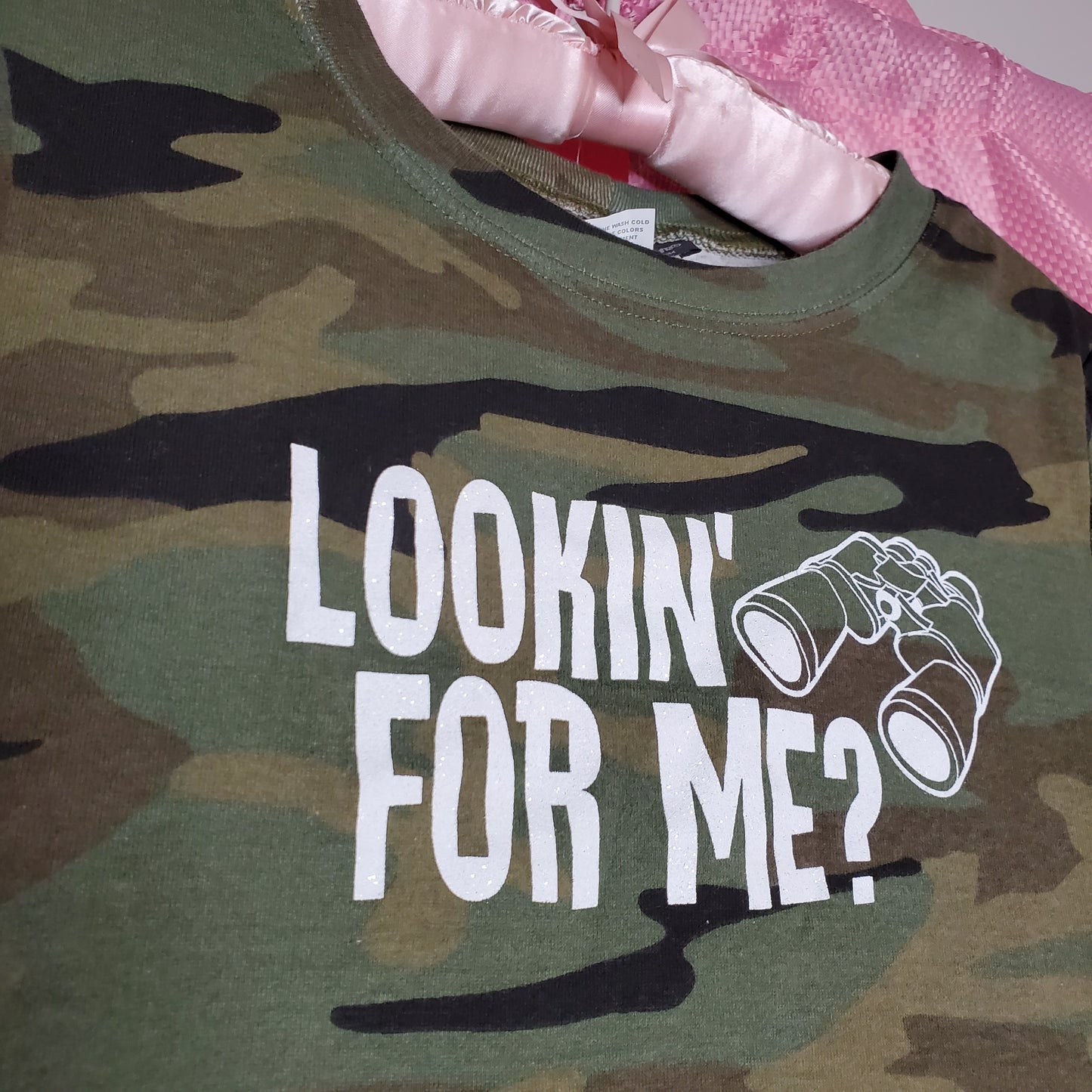 Lookin for me? Y2k graphic tee